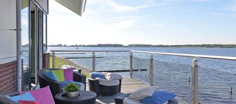 Waterfront Penthouse With Roof Terrace and Private Jetty