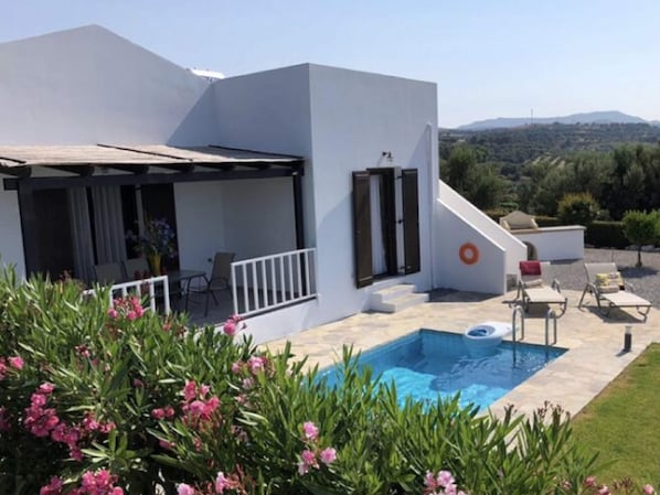 Classic Villa, 2 Bedrooms | Exterior