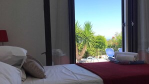 Room - Cozy Villa With Pool and Parasol in Kirianna (Rethymno)