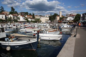 Appartement Classique, 1 chambre | Vue depuis l’hébergement