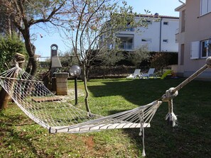 Comfort Apartment, 3 Bedrooms | Garden