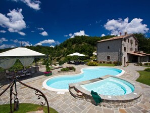 Klassiek appartement, 3 slaapkamers | Exterieur