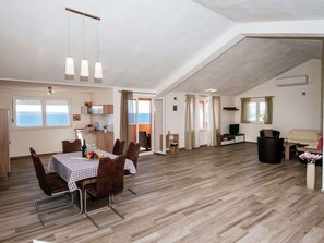 Living room - Modern Apartment in Starigrad Paklenica With Barbecue (Starigrad)