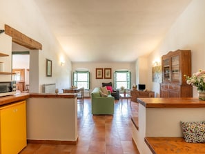 Casa Confort, 3 habitaciones | Sala de estar
