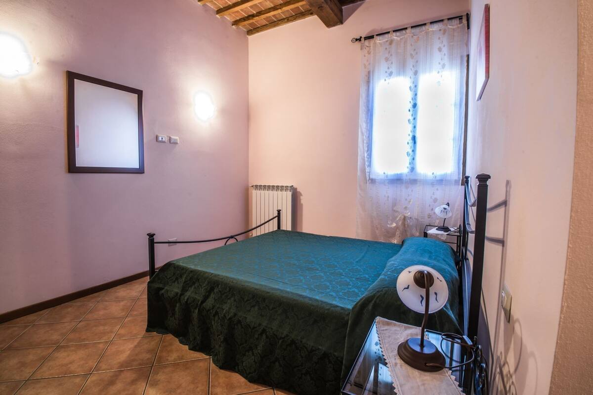 17 soverom, individuelt innredet og sengetøy