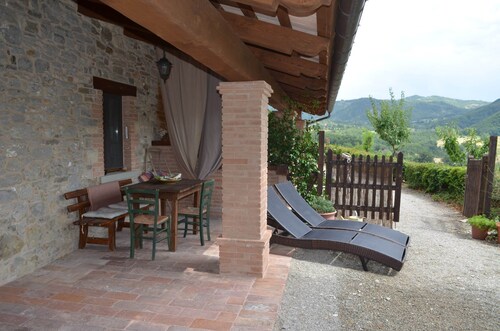 Cozy Apartment With Garden, Patio, Storage, Deckchairs, BBQ