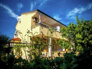 Apartemen Comfort, 3 kamar tidur | Eksterior