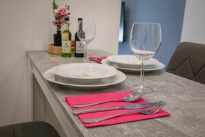 Dining - HANNIBAL - Design Apartment Lilie 2 (Wolfsburg)