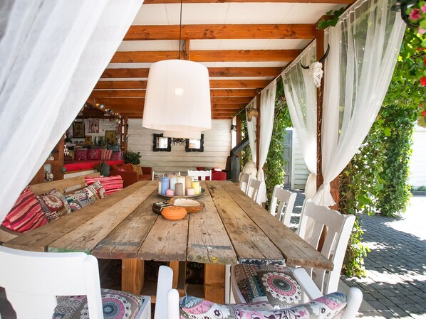 Comfort House, 4 Bedrooms | Balcony