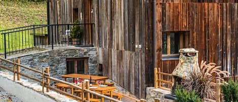 コンフォート アパートメント 5 ベッドルーム | バルコニー