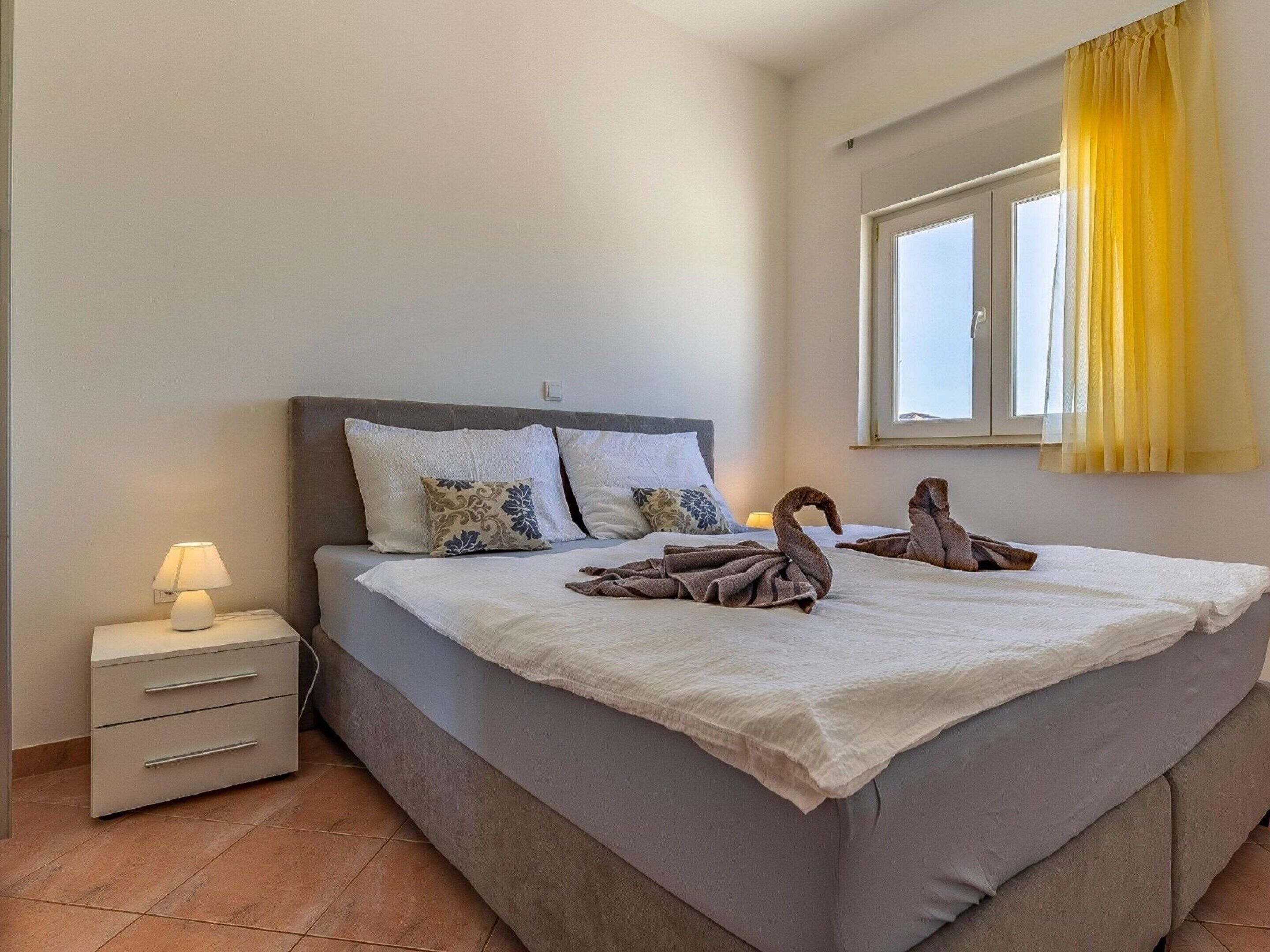 Comfort Apartment, 2 Bedrooms | 4 bedrooms, individually furnished, bed sheets