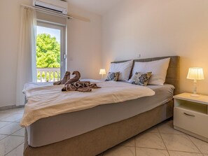 Classic Apartment, 2 Bedrooms | 4 bedrooms, individually furnished, bed sheets - Panoramic Apartment in Banjole Near Pula Town Centre (Medulin)