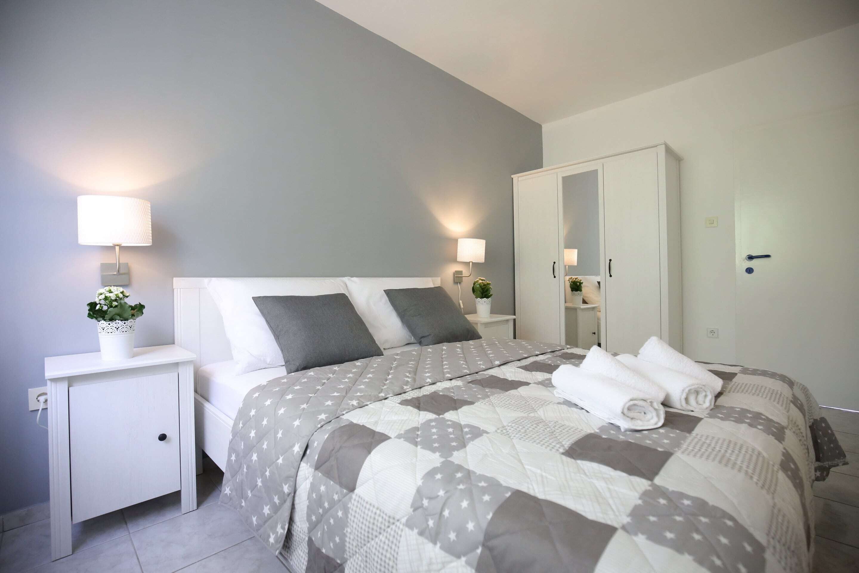 Luksushus, 2 soverom | 8 soverom, individuelt innredet, strykejern/-brett og sengetøy