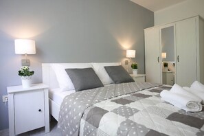 Casa Deluxe, 2 habitaciones | 8 habitaciones, muebles diferentes y tabla de planchar con plancha 