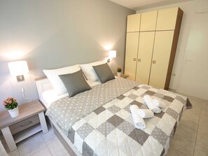 Classic House, Multiple Bedrooms