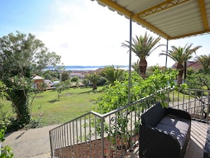Elite House, 2 Bedrooms | Balcony