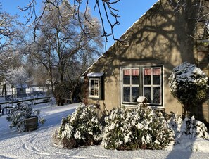 Comfort House, 2 Bedrooms | Garden - Cozy Holiday Home in Bergen op Zoom With Garden (Bergen op Zoom)