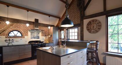 Cozy Holiday Home in Bergen op Zoom With Garden