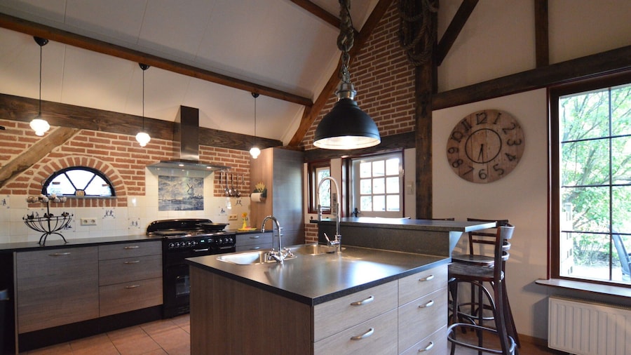 Cozy Holiday Home in Bergen op Zoom With Garden