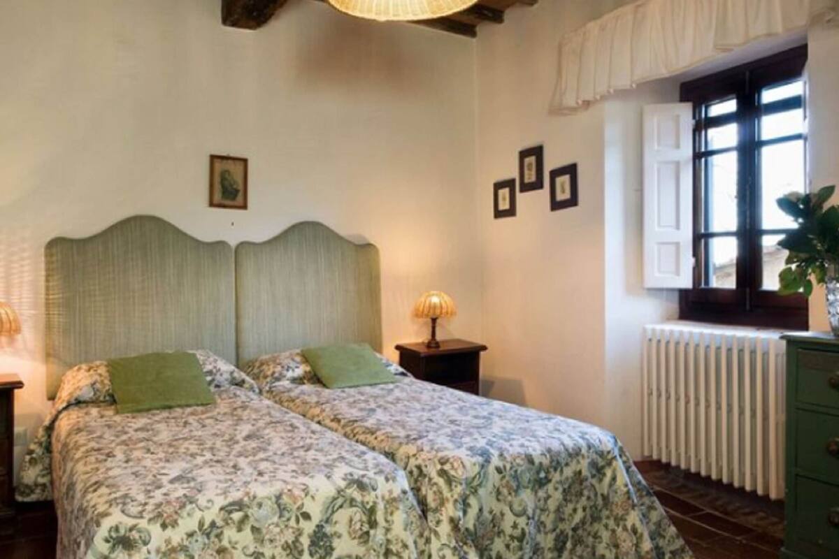 Comfort House, 3 Bedrooms | 8 bedrooms, individually furnished, bed sheets