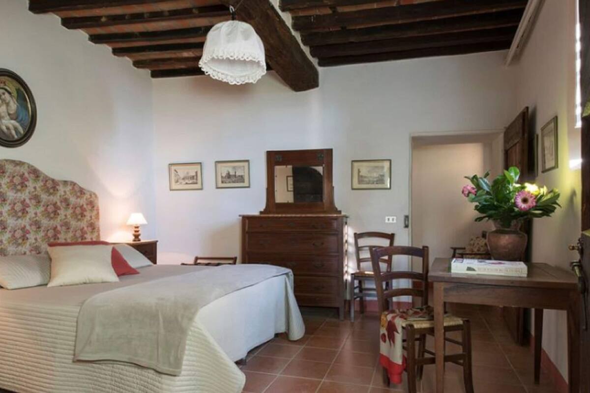Deluxe House, Multiple Bedrooms