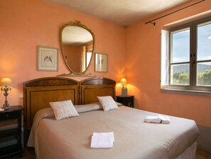 9 bedrooms, individually furnished, bed sheets