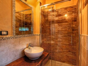 Shower - Farmhouse With Stables, Horses and the Ability to Make Horseback Riding (Monte Santa Maria Tiberina)