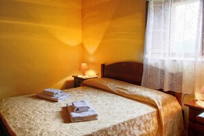 Klassiek huis, 2 slaapkamers | 3 slaapkamers, individueel gemeubileerd, beddengoed