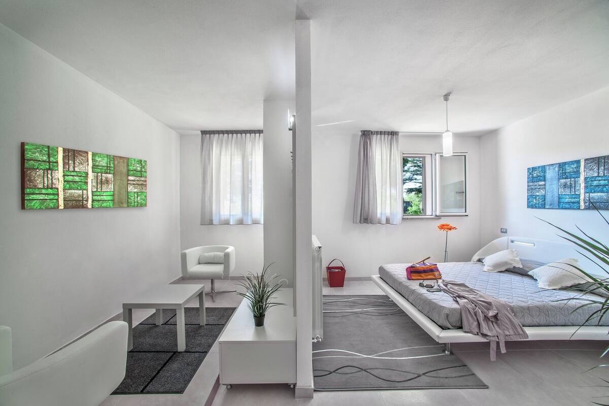 23 bedrooms, individually furnished, iron/ironing board, bed sheets