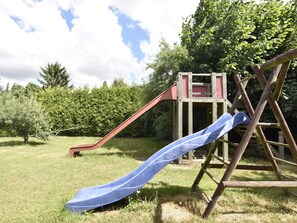 Children's area - Peaceful Apartment in Maltzien With Lake Nearby (Garz/Rügen)