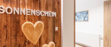 Deluxe Apartment, 2 Bedrooms | Interior detail