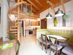 Apartemen Klasik, 3 kamar tidur | Tempat makan