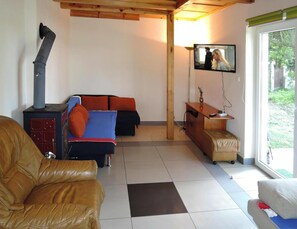 Comfort-talo, 2 makuuhuonetta | Olohuone | Takka