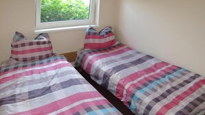 Room - Holiday House in Szczecin at the Lake With Parking Space for 4 Persons (Szczecin)