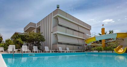 Pleasant Apartment in Alba Adriatica Near Sea