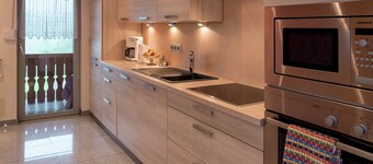 Cosy Farmhouse Apartment at the Edge of the Forest