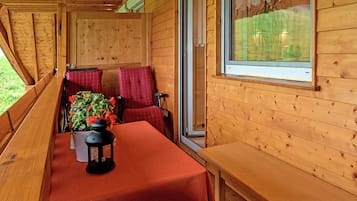 Maison Classique, 3 chambres | Balcon