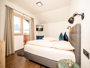 Apartemen Comfort, 2 kamar tidur | 5 kamar tidur dan dilengkapi dengan perabotan berbeda-beda