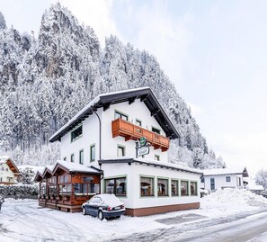 Klassiek appartement, 3 slaapkamers | Exterieur