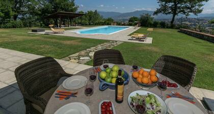 Beautiful Mansion in Poppi With Pool