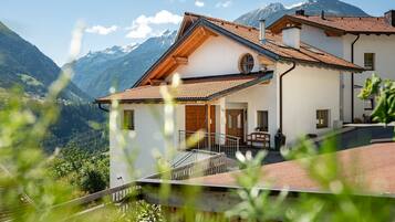 Classic Apartment, 3 Bedrooms | Exterior