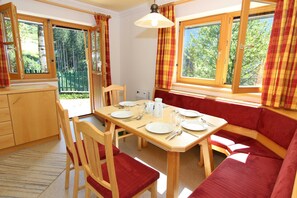 Dining - Large Apartment in Maria Alm With Terrace (Maria Alm am Steinernen Meer)