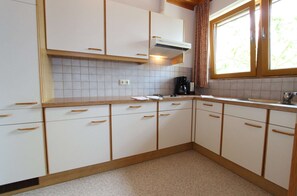 Fridge, oven, dishwasher - Large Apartment in Maria Alm With Terrace (Maria Alm am Steinernen Meer)