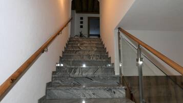 Classic House, 3 Bedrooms | Interior