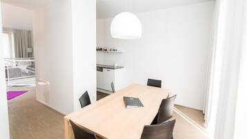 Apartment | Dining