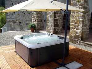 Exterior - Flat With Heated hot tub and Shared Pool (Casola in Lunigiana)