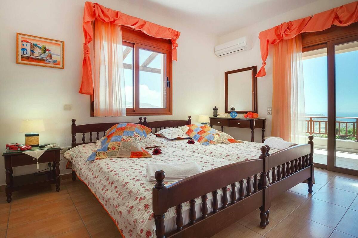 2 habitaciones y muebles diferentes