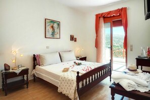 4 bedrooms, individually furnished