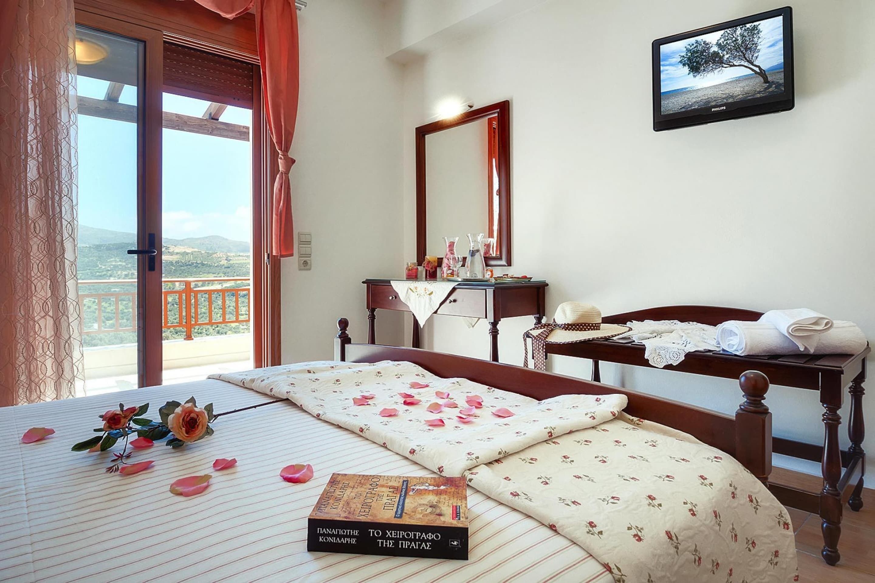 4 室のベッドルーム、客室ごとに異なるインテリア