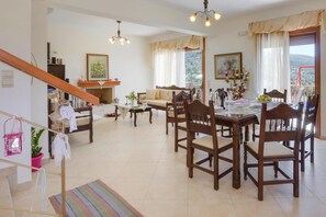 Comfort House, 2 Bedrooms | Living room | DVD player